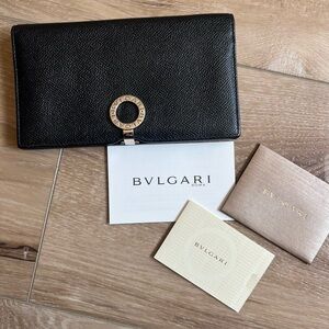 BVLGARI Bulgari Black Leather Long Wallet with cards